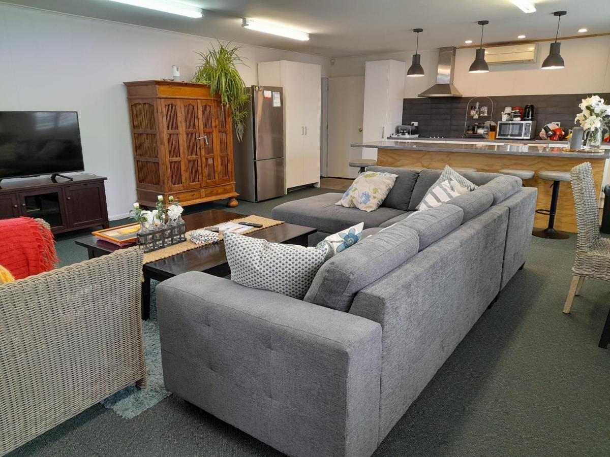 Magnolia House Διαμέρισμα Featherston Εξωτερικό φωτογραφία